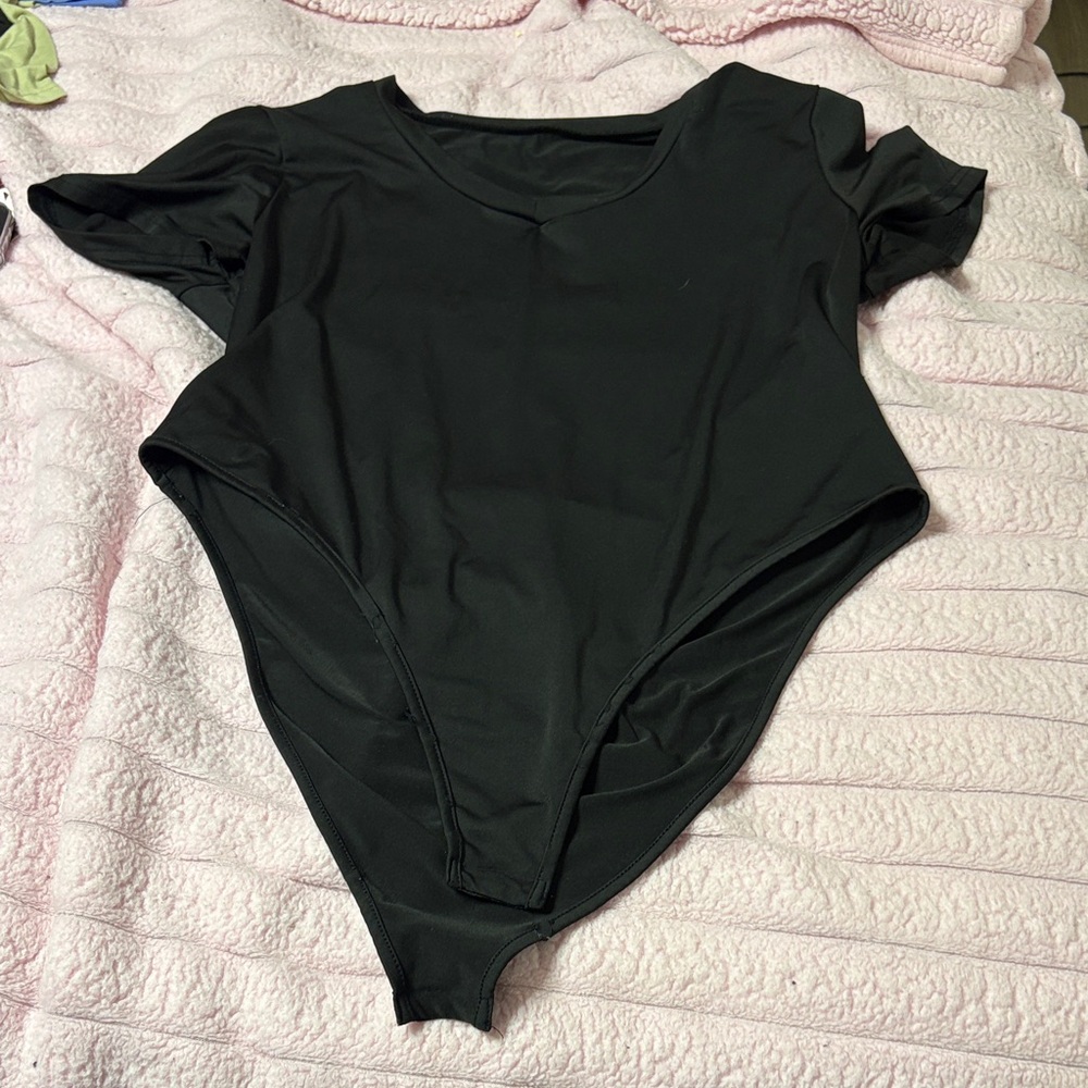 SHEIN Classic Black V-Neck Bodysuit